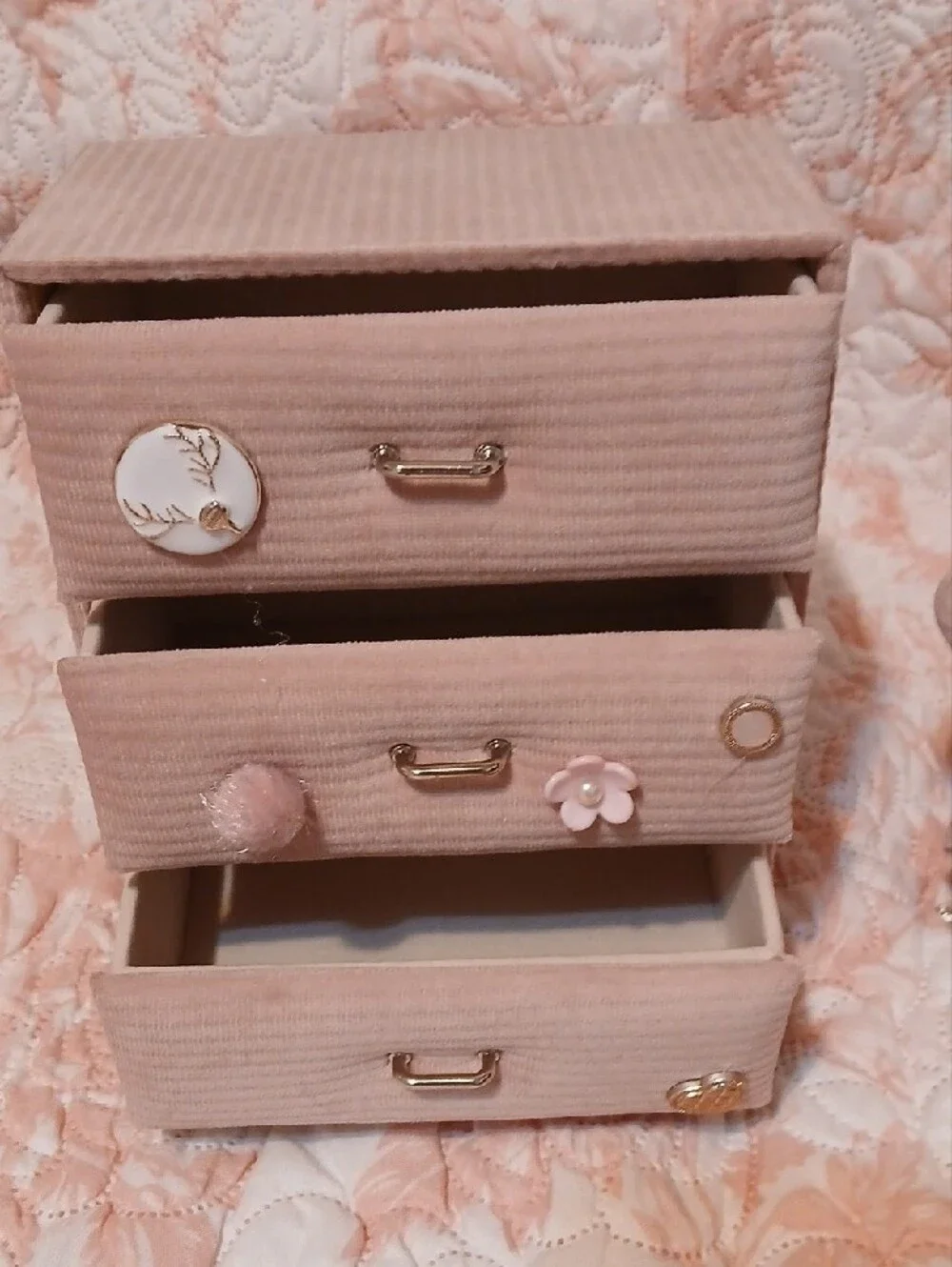 Blush Pink Velvet 3-Drawer Jewelry Chest with Decorative Knobs